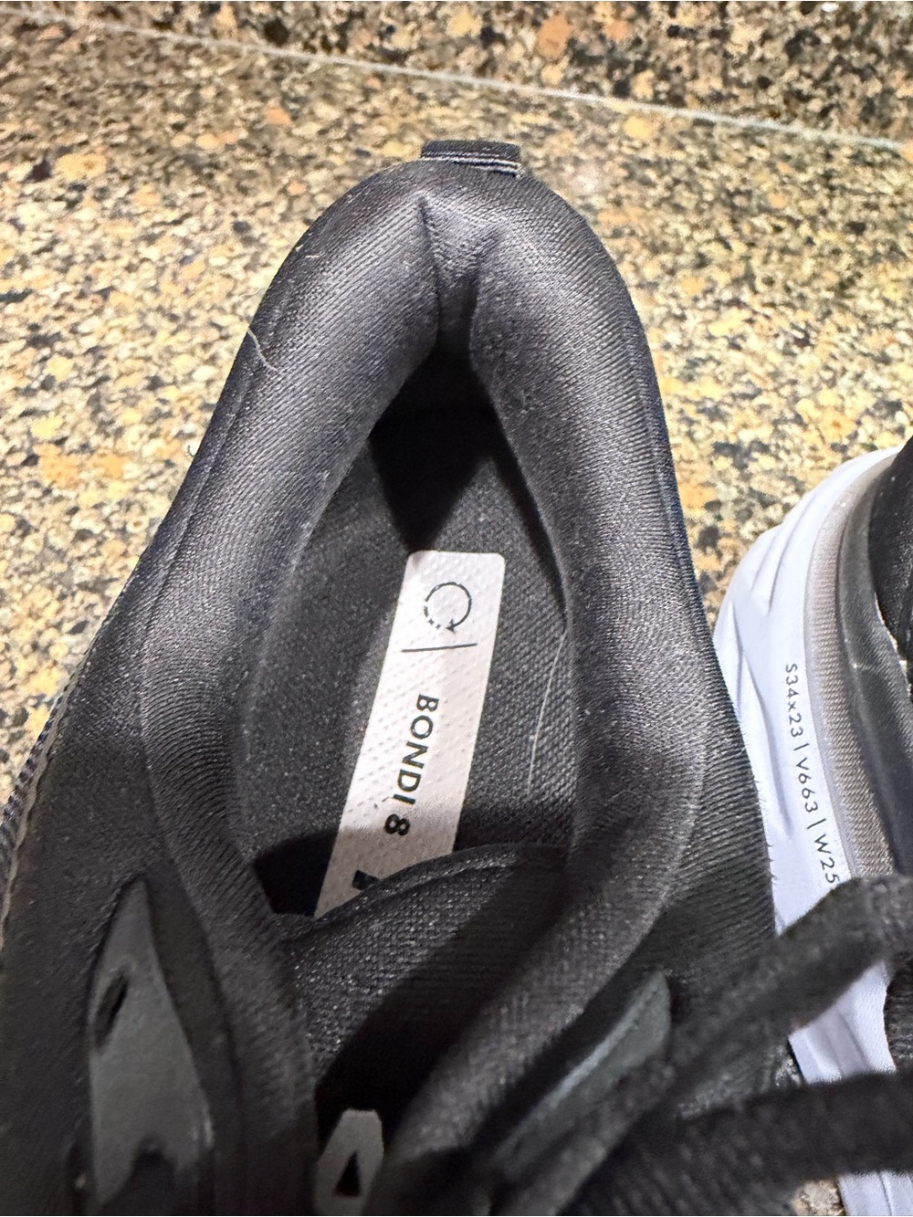Hoka Black and White Road-Running Trainers ladies 10.5 - Picture 5 of 11